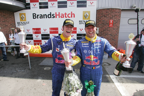 Jos Menten wint met Fred Bouvy in Brands Hatch